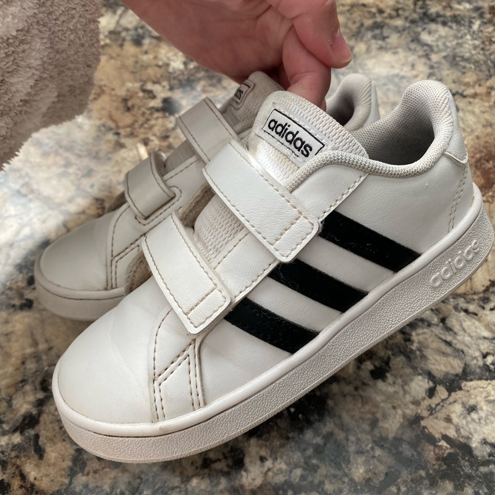 Toddler size 9.5 white Adidas shoes